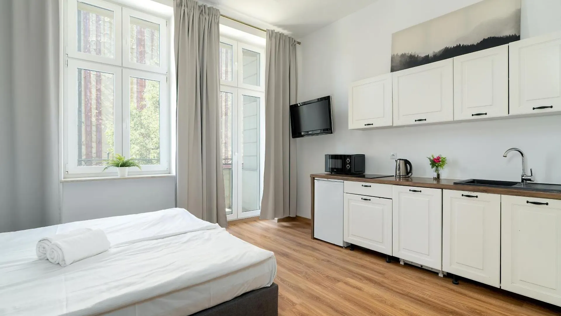 Cosy Studios Very Berry In Poznan Close To The Park By Noclegi Renters 0*,