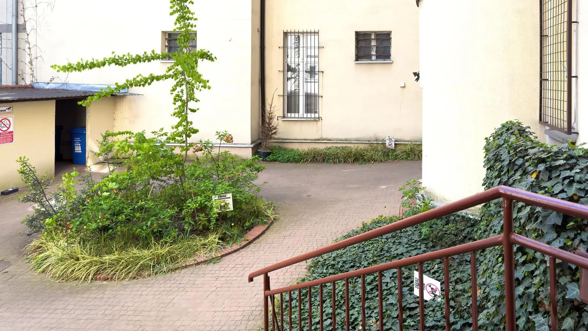 Cosy Studios Very Berry In Poznan Close To The Park By Noclegi Renters Apartment